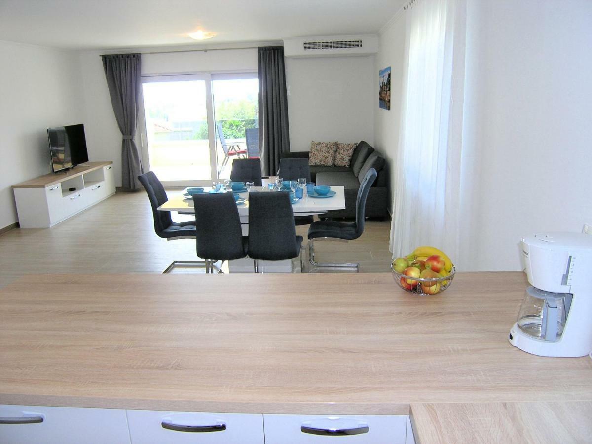Apartmani Krajinovic 크르크 외부 사진