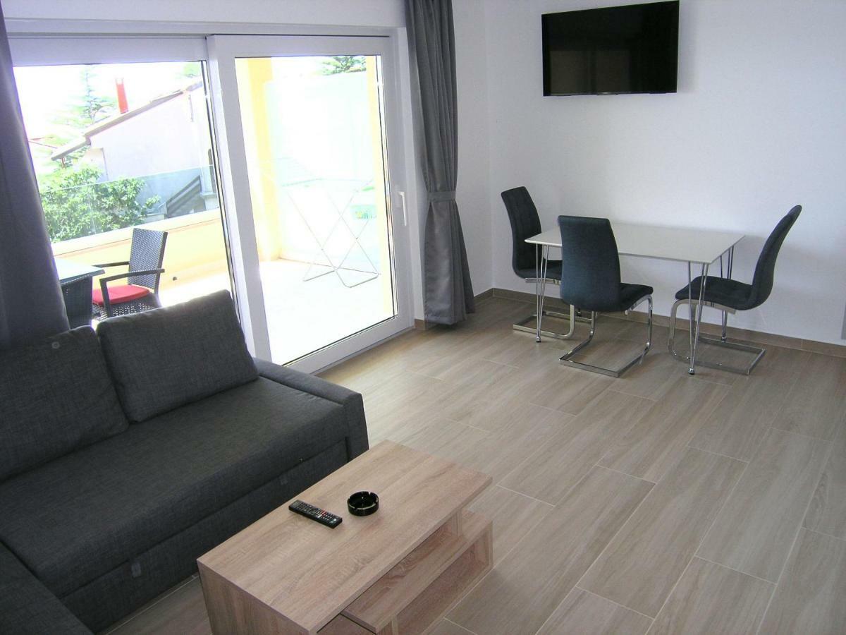 Apartmani Krajinovic 크르크 외부 사진
